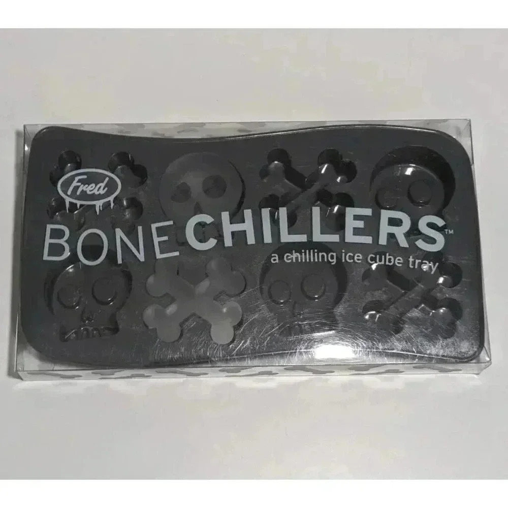 Fred Bone Chillers Ice Cube Tray NEW Mold Halloween Skull And Crossbones 2008